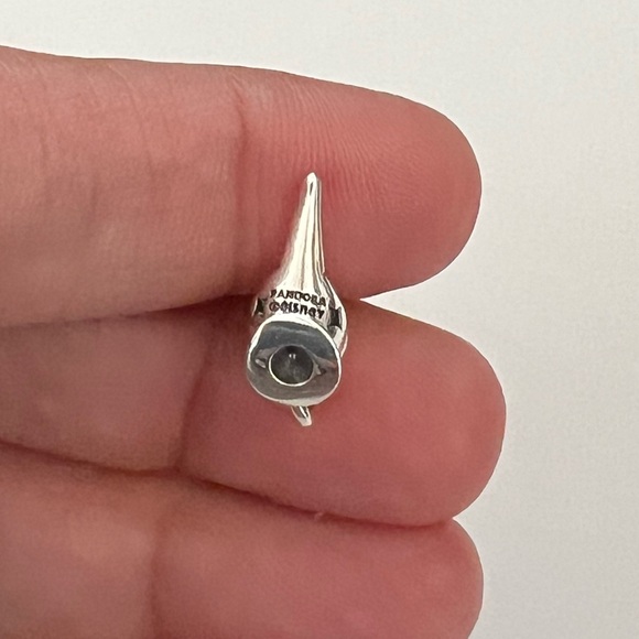 PANDORA Disney Aladdin Magic Lamp Necklace - Picture 5 of 9